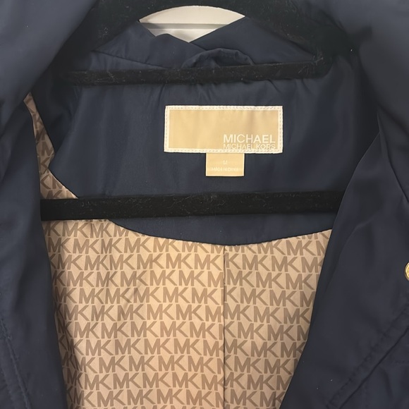 Michael Kors Hooded Rain Jacket - Picture 5 of 5